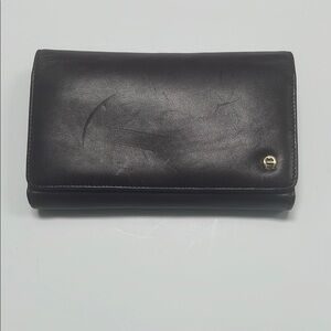 Vintage Etienne Aigner classic Cordovan color leather accordion wallet
